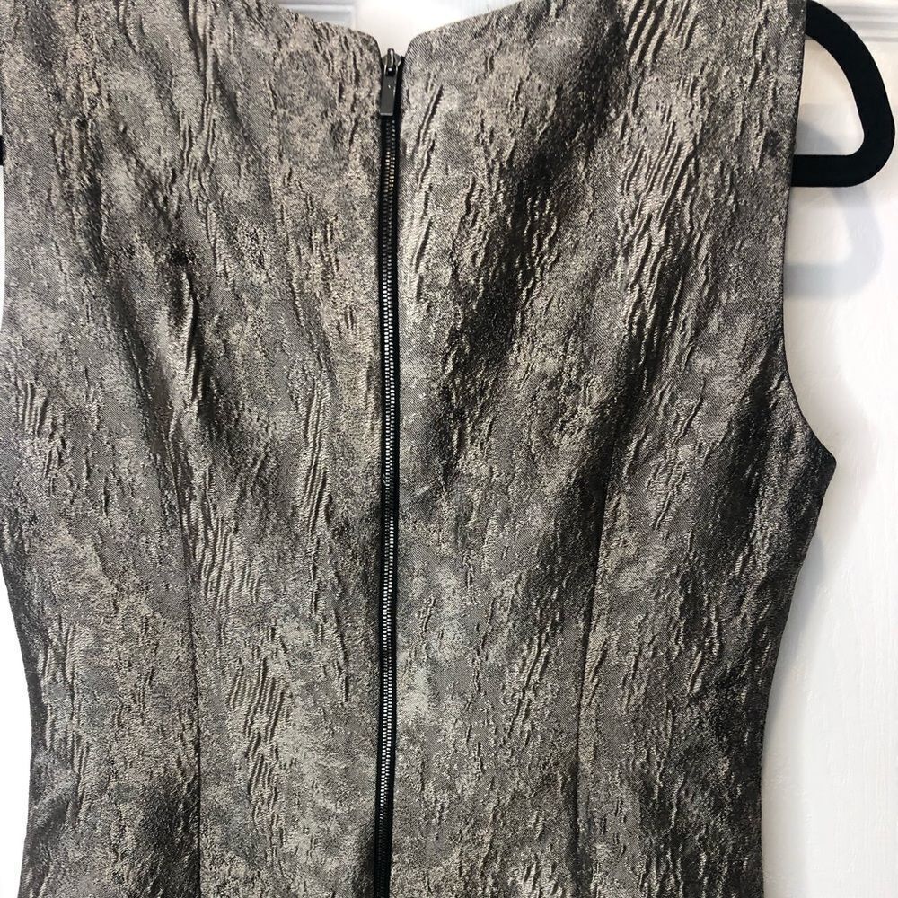 NWT Elie Tahari sleeveless sheath silver midi dress, size 6 - Picture 7 of 14